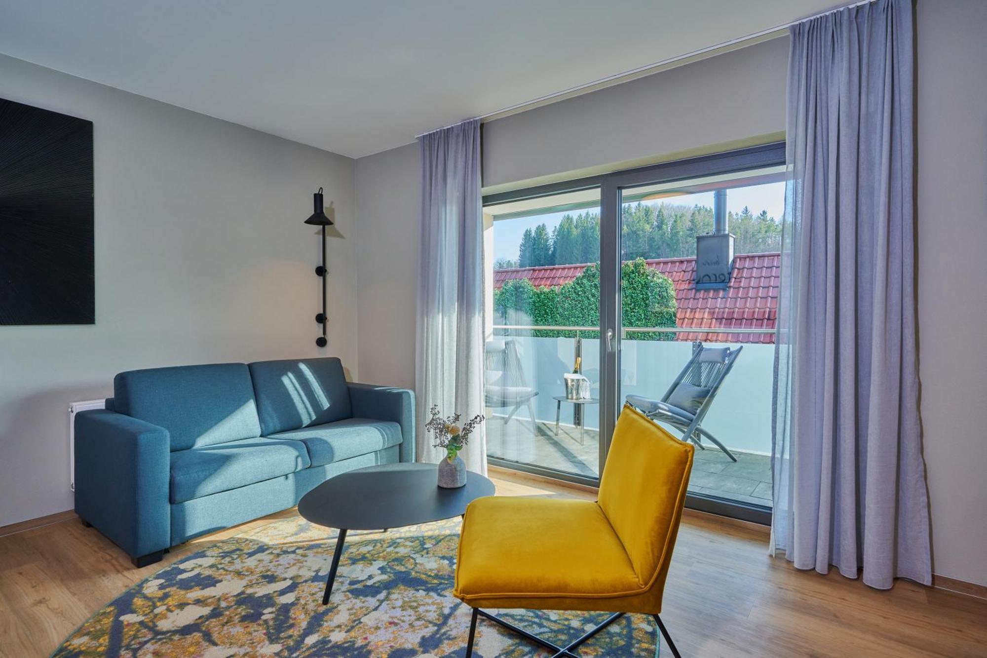 Landhotel Sternwirt - Das Wellnesshotel Zwischen Nuernberg Und Amberg Hogen Exterior photo